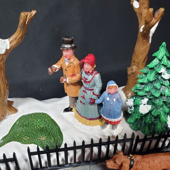 Lemax Paris Marcher Animated Christmas Village Scene Dog Walkers Display Only - Picture 4 of 16